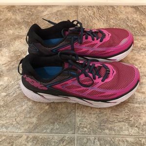 Hoka one one